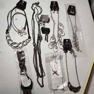 Paparazzi NWT Silver and Black Necklace And Earrings Collection